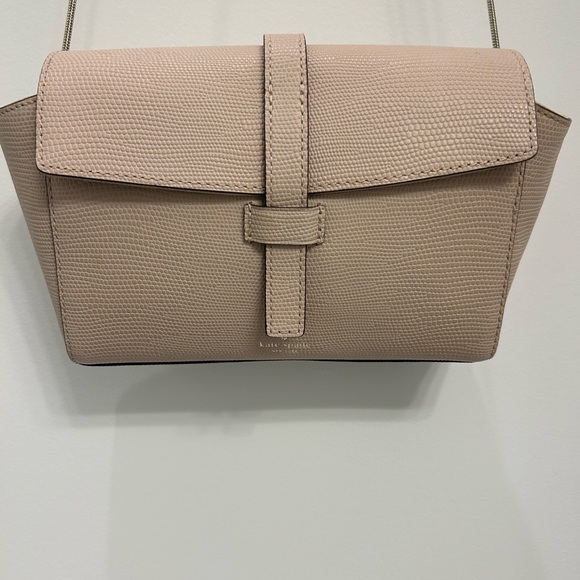 Kate Spade Cream Crossbody Bag with Silver chain strap. - Picture 2 of 4